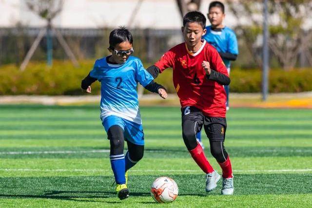 CBA夏联-王哲林21分上海胜福建 翁金郎23+7